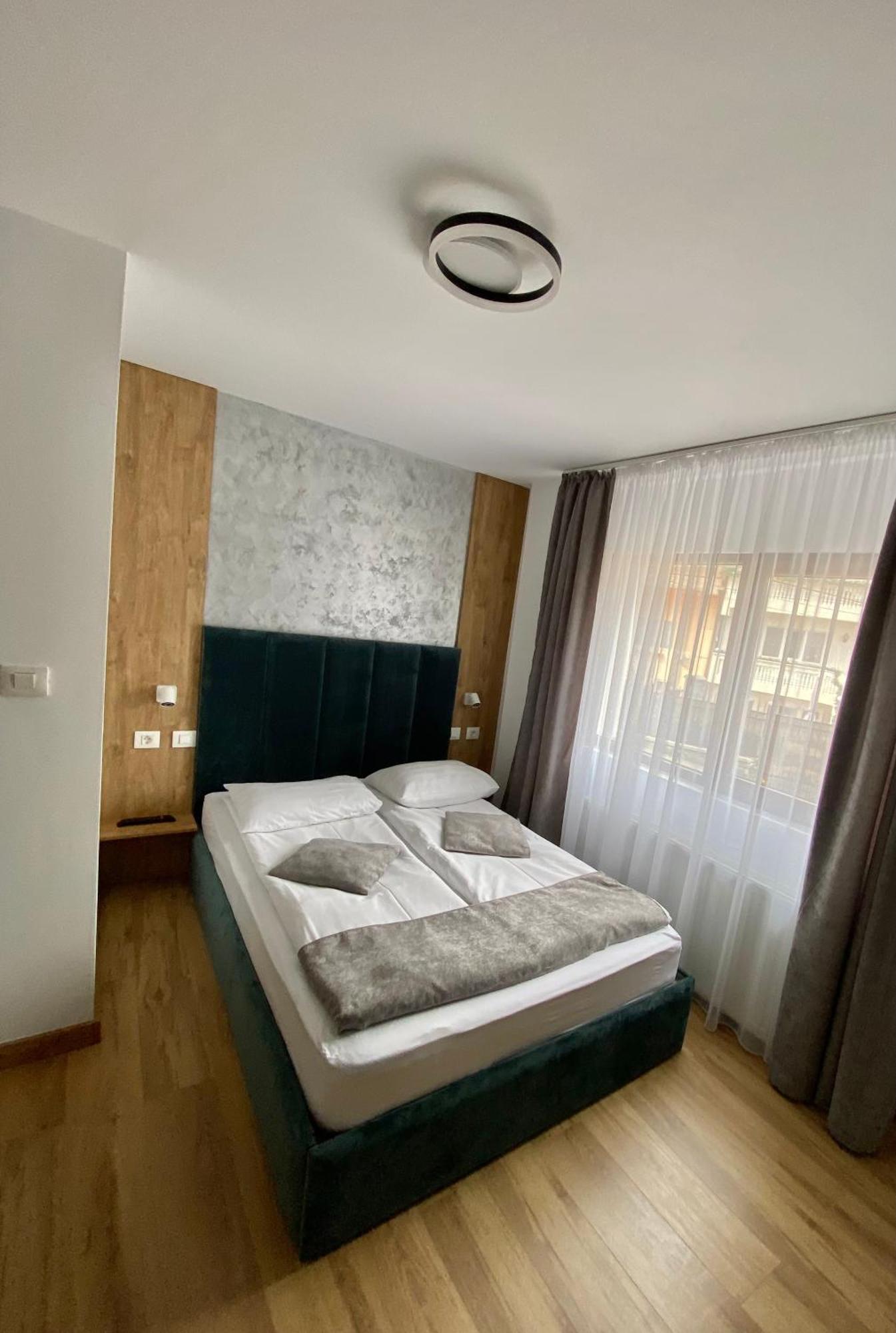 Apartament Pensiunea Liziera Buşteni 外观 照片